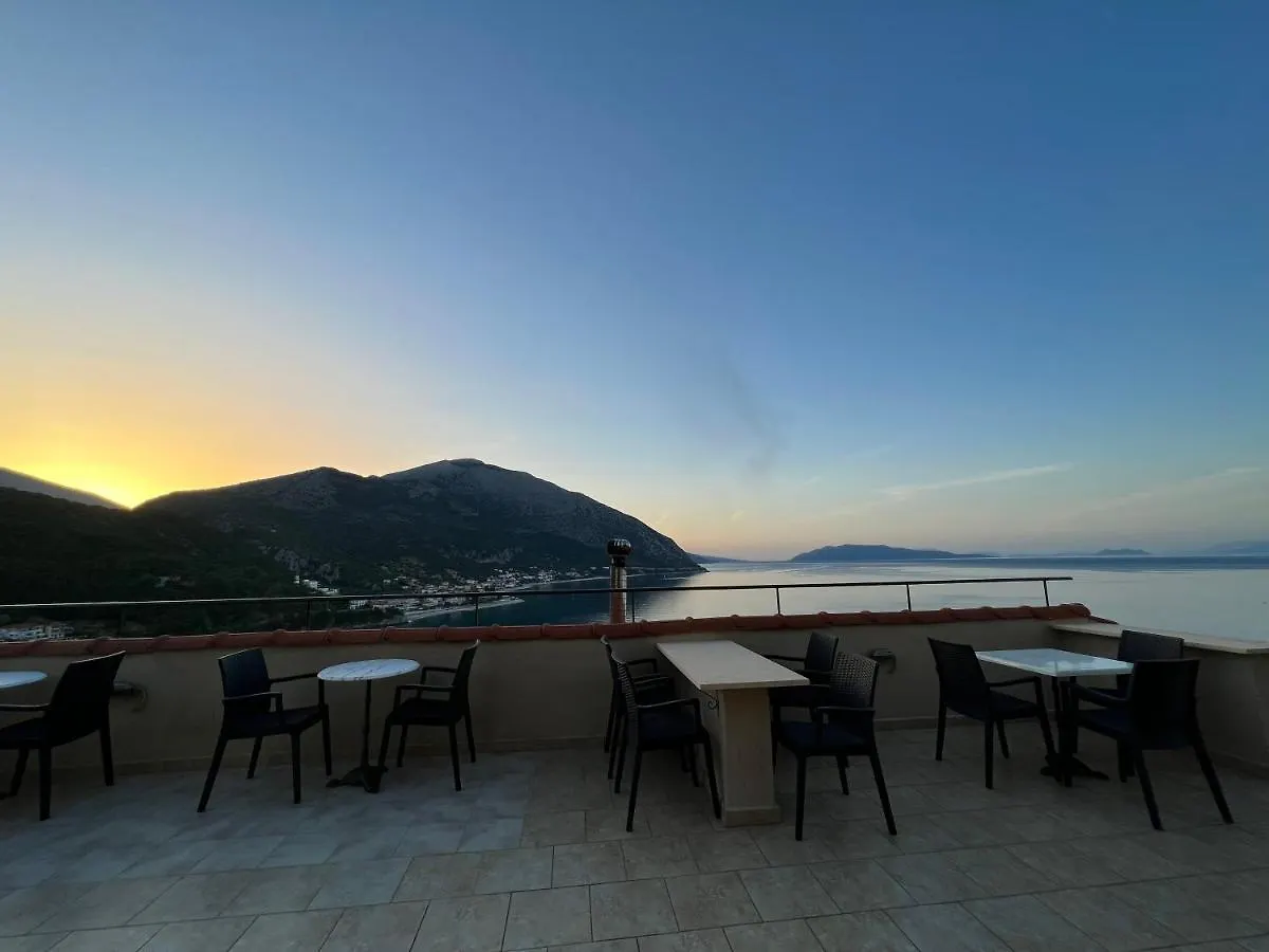Hotel Oceanis Poros  Poros (Kefalonia)