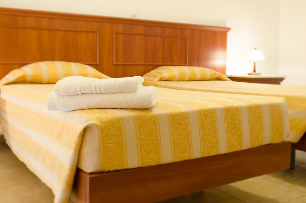 Hotel Oceanis ポロス