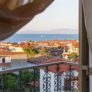 Ξενοδοχείο με διαμερίσματα ανατολή Πολύχρονο