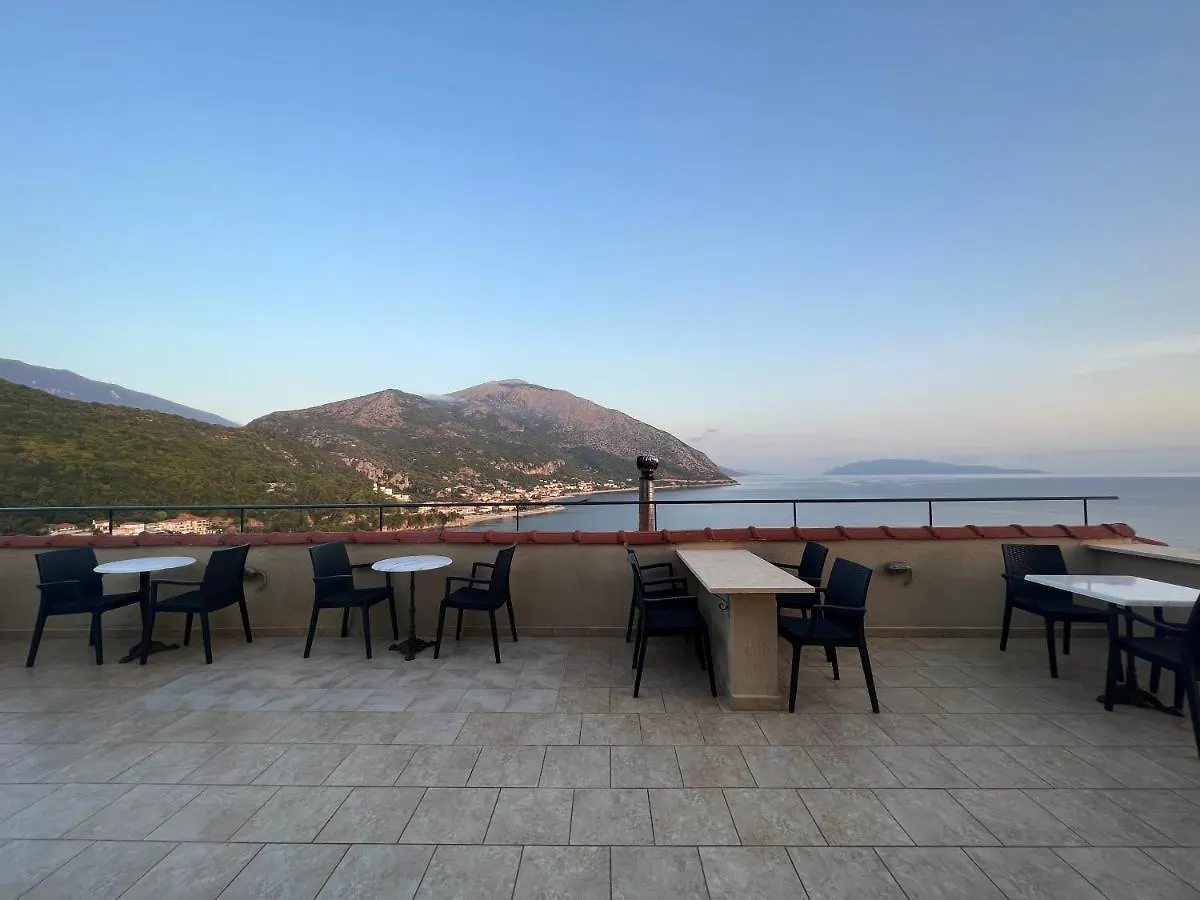Hotel Oceanis Порос