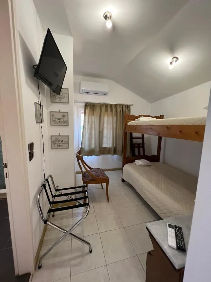 Hotel Oceanis Poros   Poros (Kefalonia)