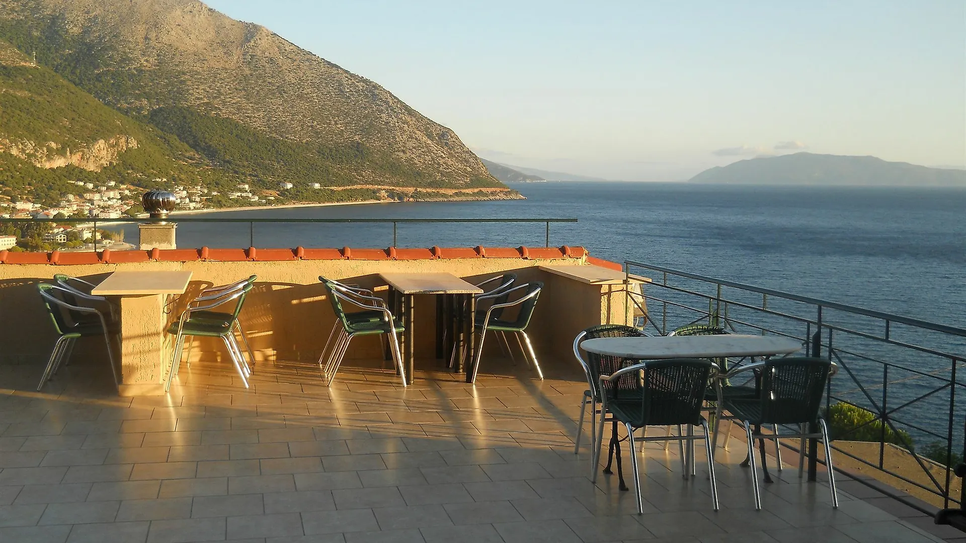 Hotel Oceanis Poros   Poros (Kefalonia)
